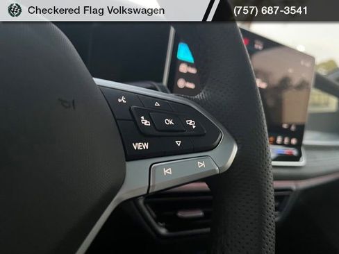 New 2026 Volkswagen Tiguan SE R-Line image 36