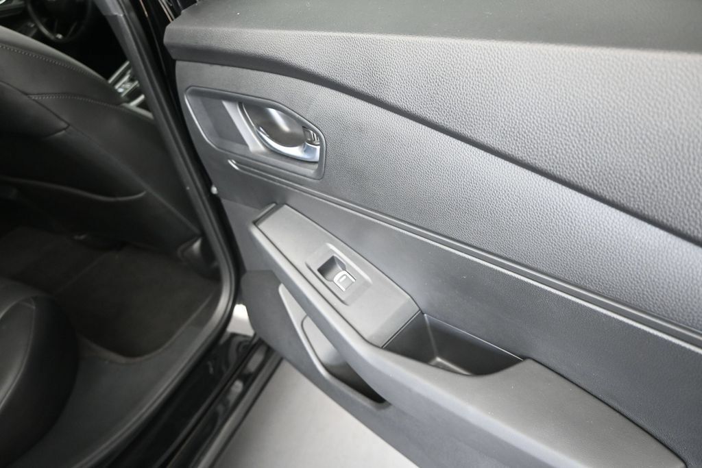 Used 2025 Honda Accord Sport image 21