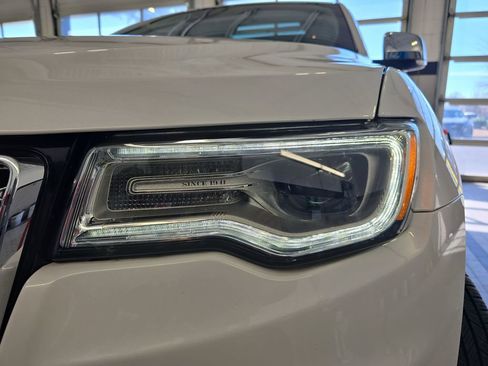 Used 2021 Jeep Grand Cherokee Overland image 34
