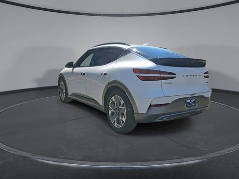 Used 2024 Genesis GV60 RWD image 22