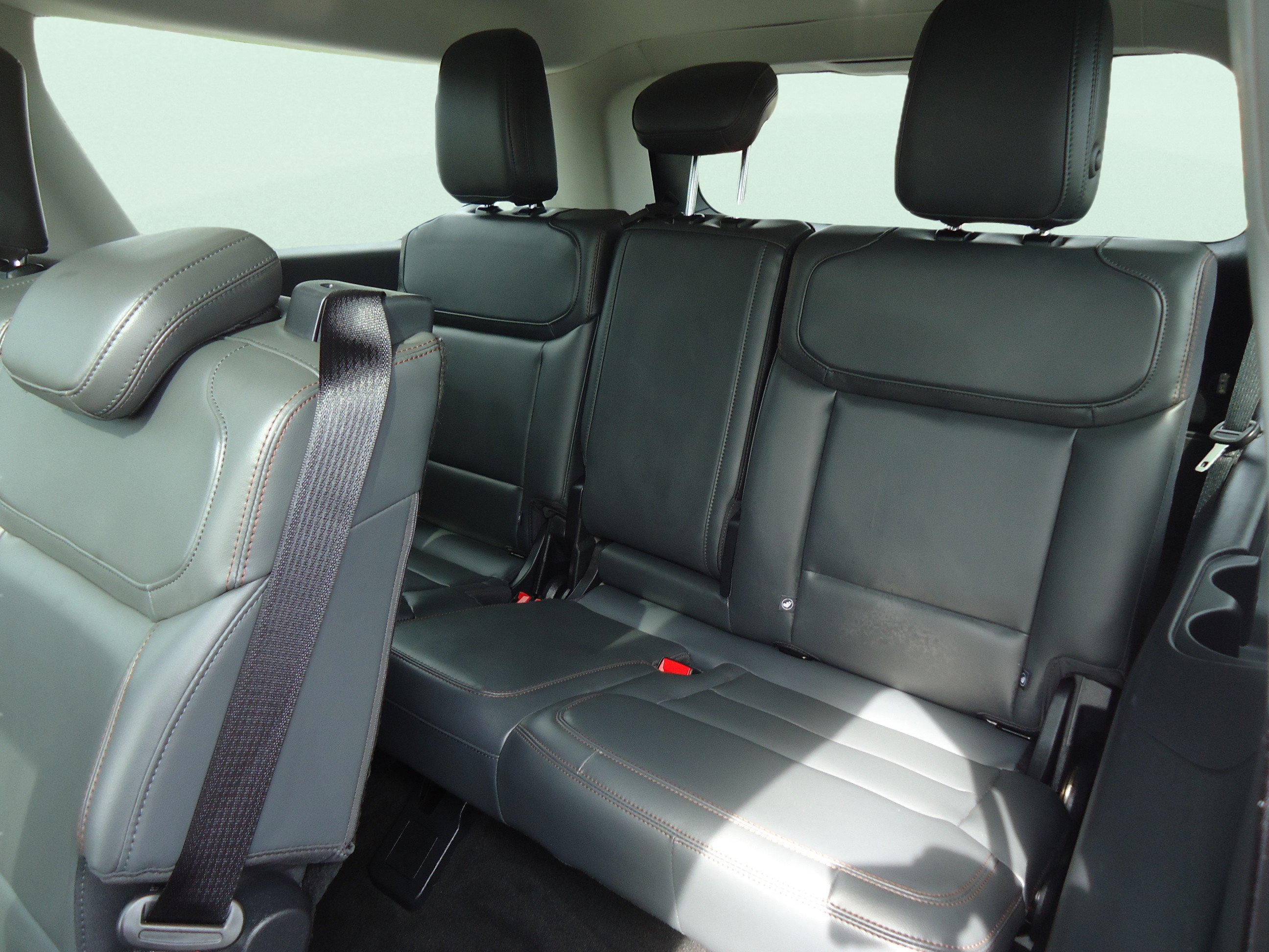 Used 2025 Ford Expedition Max Active AWD/4WD image 31