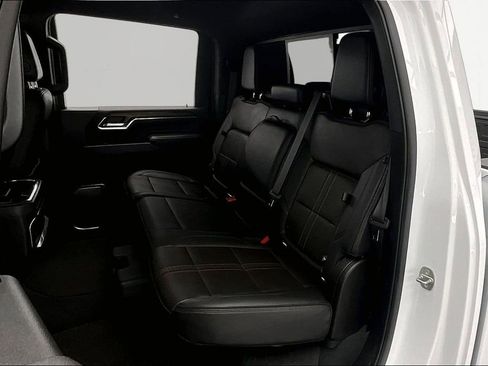 Used 2024 Chevrolet Silverado 2500 High Country AWD/4WD image 26