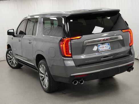 Used 2021 GMC Yukon XL Denali w/ Denali Premium Package AWD/4WD image 41