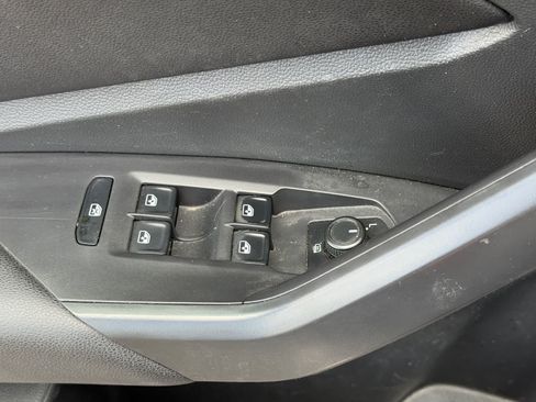 Used 2019 Volkswagen Jetta S FWD image 8