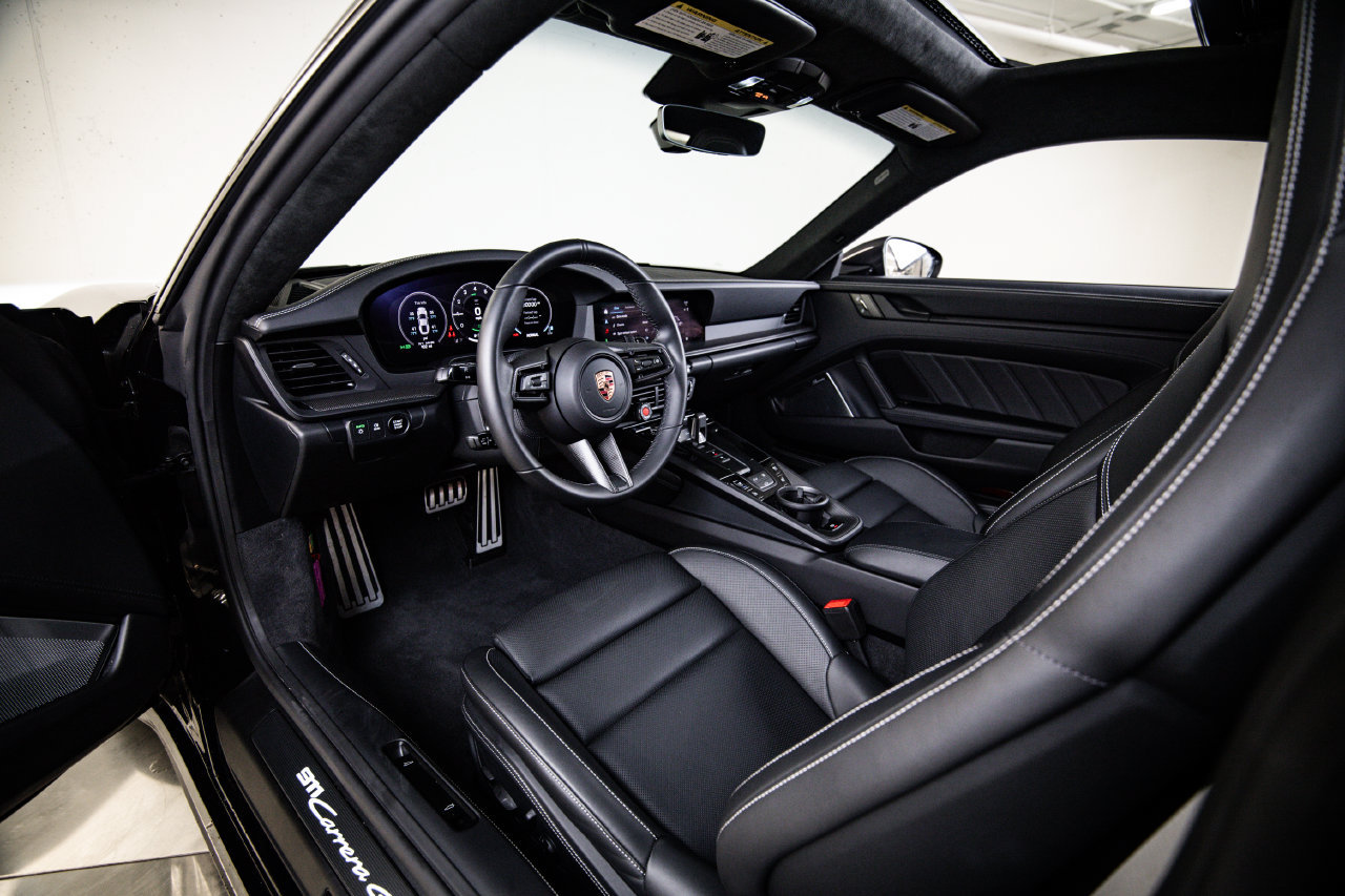Certified 2026 Porsche 911 Carrera GTS RWD image 4