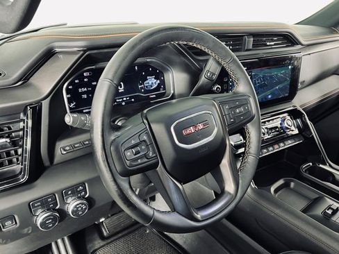 Used 2025 GMC Sierra 2500 AT4 w/ AT4 Premium Plus Package image 10
