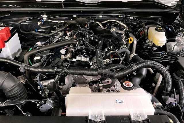 Certified 2025 Toyota 4Runner SR5 AWD/4WD image 11