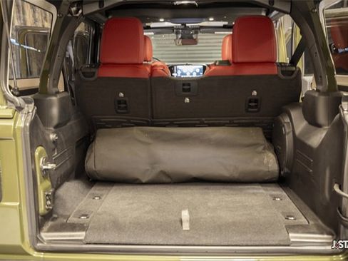 Used 2024 Jeep Wrangler Unlimited Rubicon 392 image 14