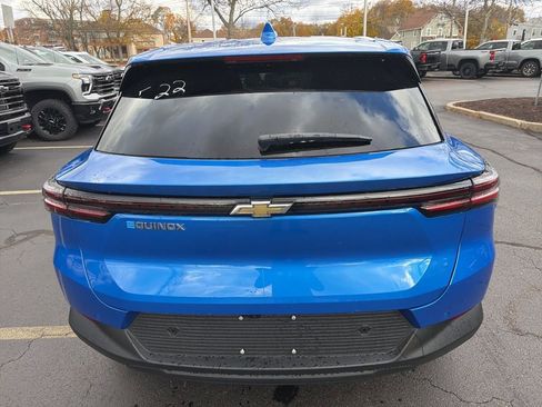 New 2026 Chevrolet Equinox EV LT image 4