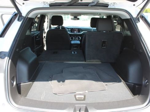 Used 2022 Chevrolet Blazer LT FWD image 34