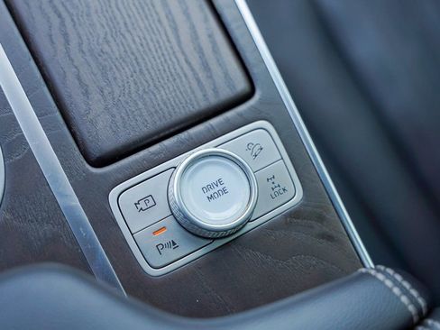 Used 2022 Genesis GV80 3.5T Advanced + w/ Cargo Package image 39