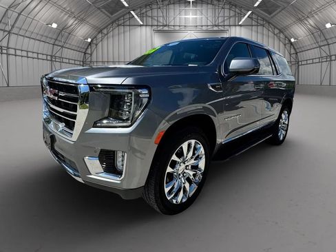 Used 2022 GMC Yukon SLT w/ SLT Premium Package AWD/4WD image 1
