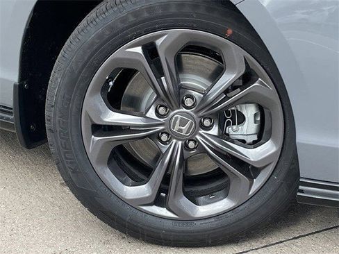 New 2026 Honda Accord EX-L image 9
