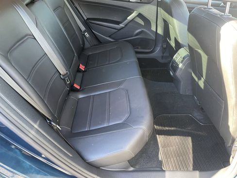 Used 2020 Volkswagen Passat 2.0T R-Line image 11