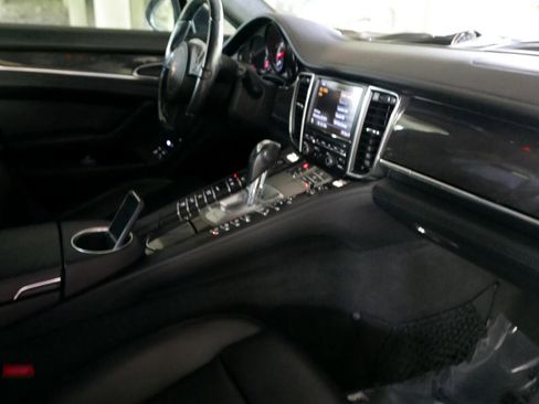 Used 2012 Porsche Panamera Turbo S image 48
