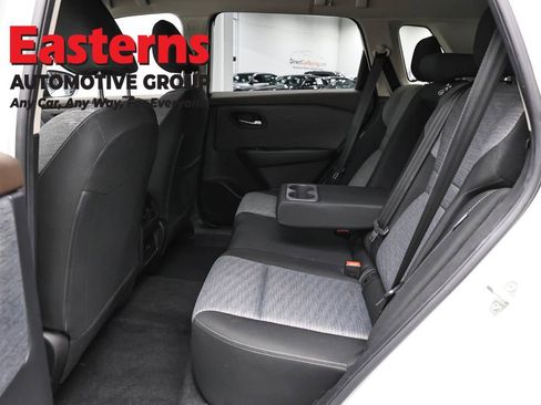 Used 2023 Nissan Rogue SV AWD/4WD image 21