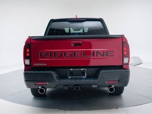 Certified 2024 Honda Ridgeline Black Edition image 15