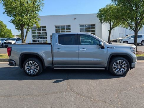Used 2024 GMC Sierra 1500 Denali w/ Denali Reserve Package AWD/4WD image 9