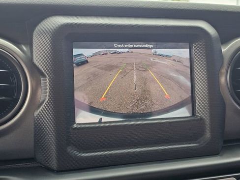 Used 2023 Jeep Wrangler Sport S image 11