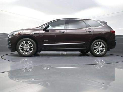 Used 2020 Buick Enclave Avenir w/ Avenir Technology Package AWD/4WD image 34