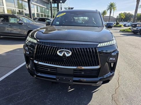 Used 2025 INFINITI QX80 Autograph image 3