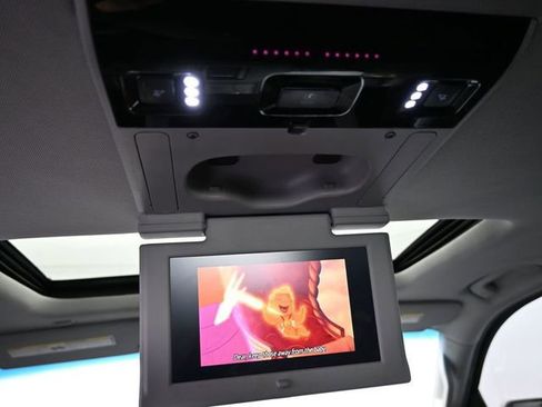 Used 2016 Chevrolet Suburban LTZ image 30