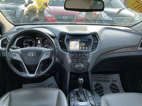 Used 2017 Hyundai Santa Fe Limited w/ Cargo Package AWD/4WD image 18