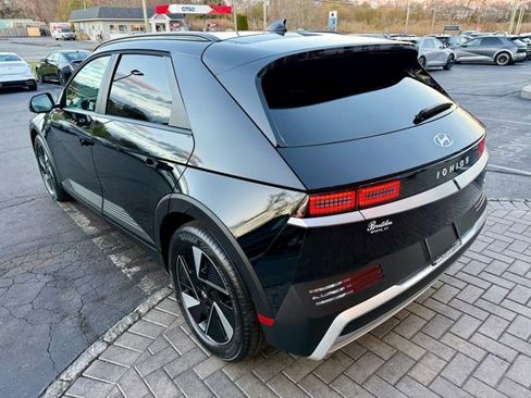 Used 2025 Hyundai Ioniq 5 SE image 9