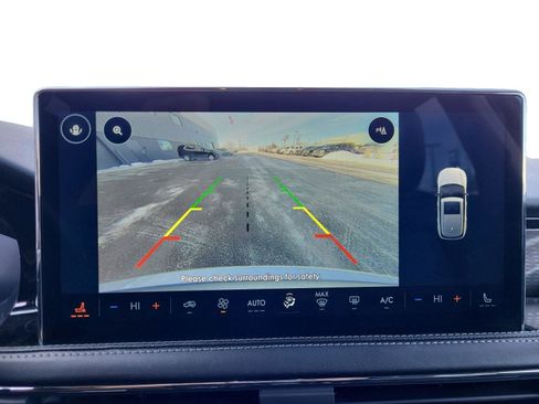 Used 2024 Lincoln Corsair Reserve w/ Towing Package image 17