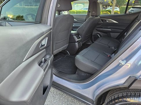 Used 2025 Chevrolet Equinox EV LT w/ Comfort Package FWD image 10