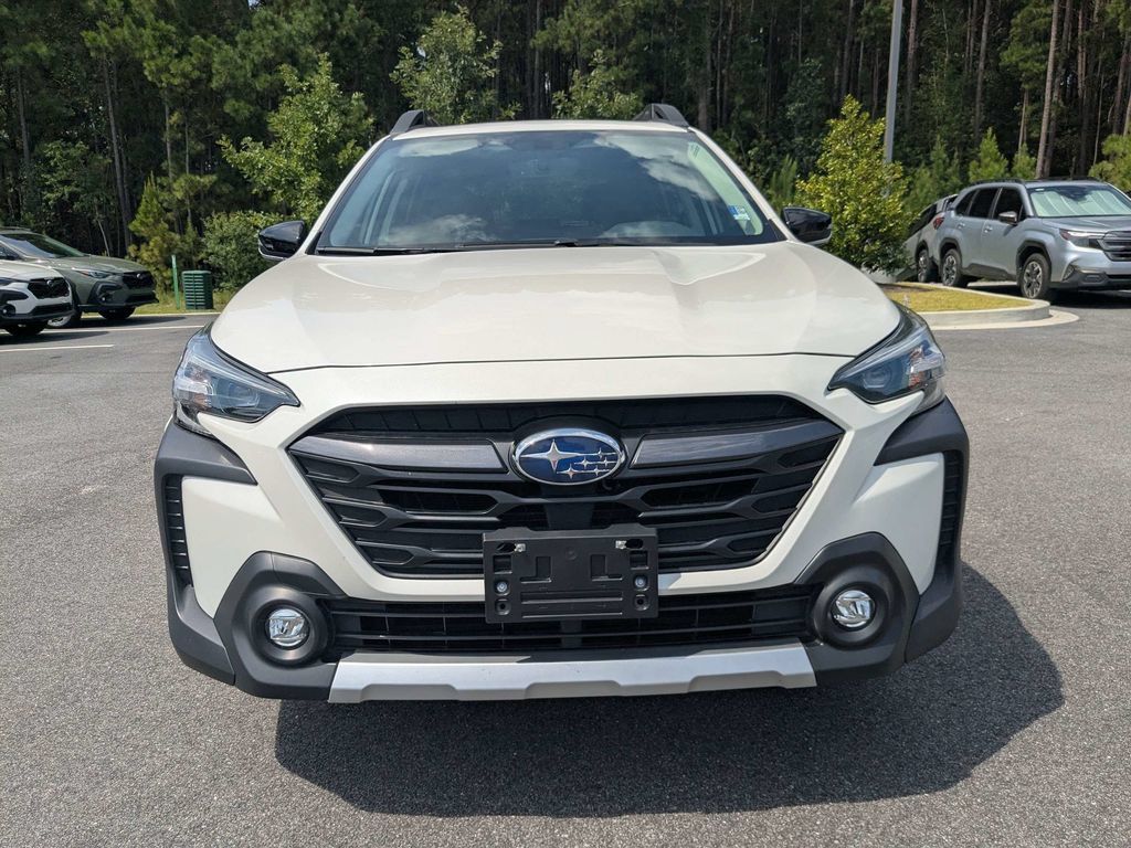 Certified 2025 Subaru Outback Limited AWD/4WD image 12