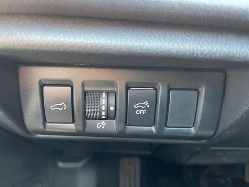 Used 2025 Subaru Outback Premium AWD/4WD image 24