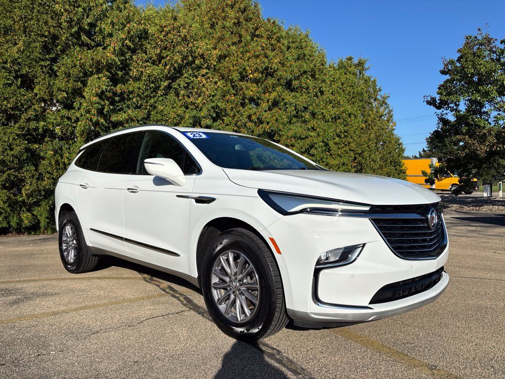 Used 2023 Buick Enclave Essence w/ Trailering Package, 5000 lbs. FWD image 1