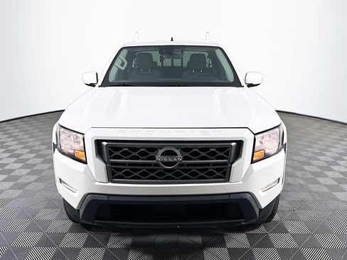 Used 2023 Nissan Frontier SV w/ SV Convenience Package image 2