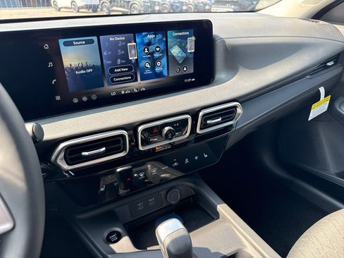 New 2027 Nissan Sentra SV FWD image 20