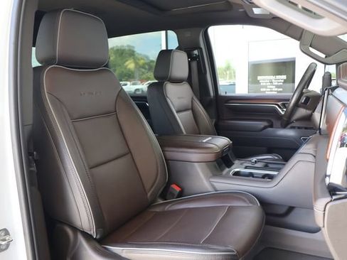 Used 2024 GMC Sierra 2500 Denali w/ Denali Reserve Package AWD/4WD image 23
