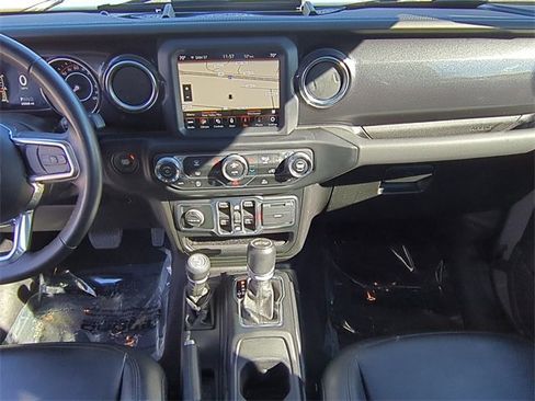 Used 2021 Jeep Wrangler Unlimited Sahara image 13