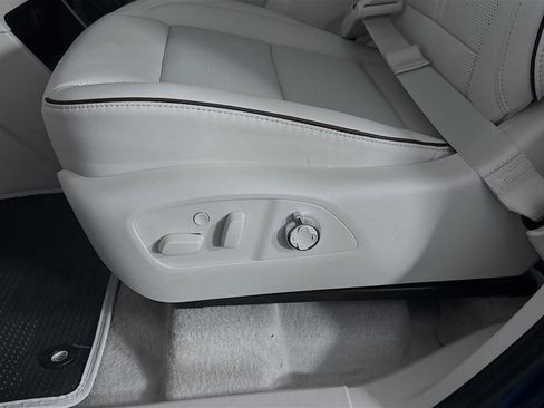 New 2026 Buick Enclave Avenir w/ Super Cruise Package FWD image 22