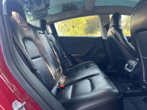 Used 2018 Tesla Model 3 Long Range image 13