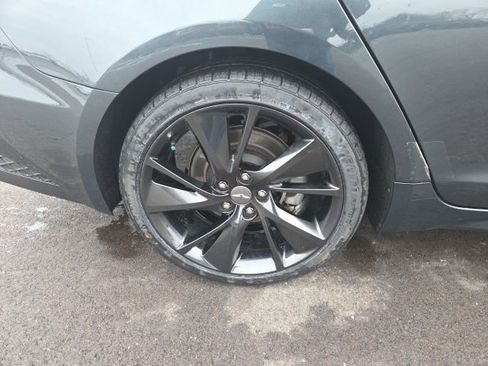 Used 2023 Genesis G70 2.0T w/ Sport Prestige Package image 5