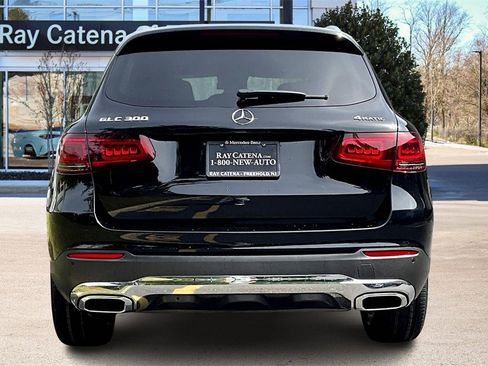 Certified 2022 Mercedes-Benz GLC 300 4MATIC image 4