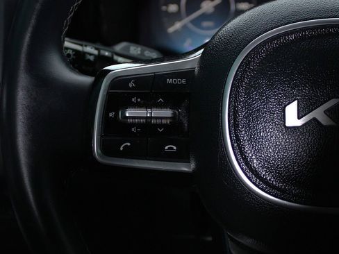 Used 2023 Kia Sorento SX image 23