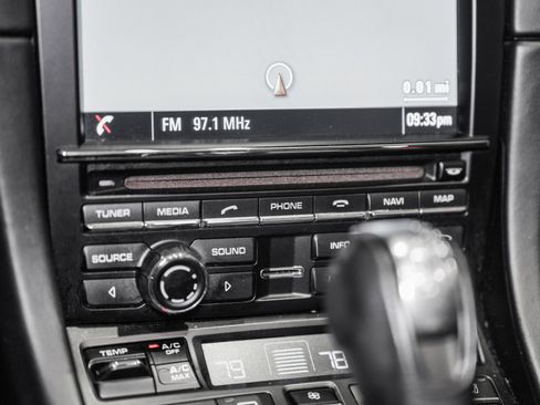 Used 2016 Porsche 911 Carrera GTS image 32