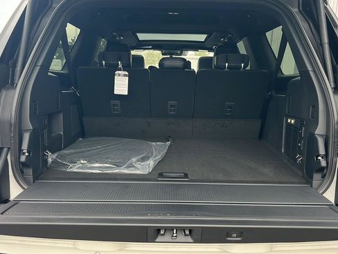 New 2025 Ford Expedition Max Platinum w/ Stealth Performance Package AWD/4WD image 46