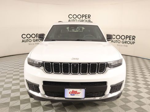 Used 2024 Jeep Grand Cherokee L Limited w/ Luxury Tech Group II image 10