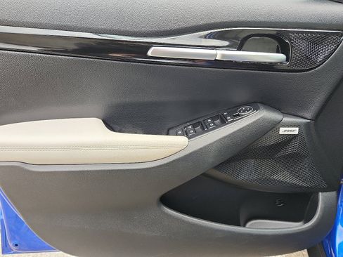 Used 2022 Kia Seltos SX w/ Sunroof Package image 12