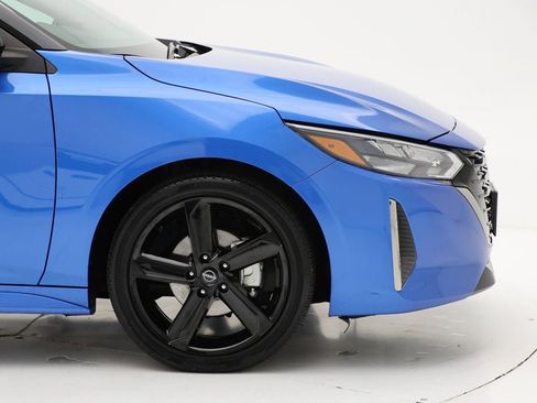 Used 2024 Nissan Sentra SR w/ Lighting Package image 3