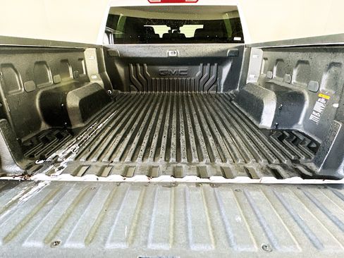 Used 2024 GMC Sierra 1500 Elevation AWD/4WD image 27