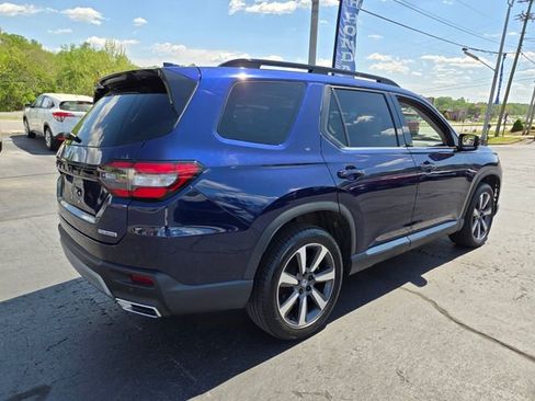 Used 2025 Honda Pilot Touring image 8