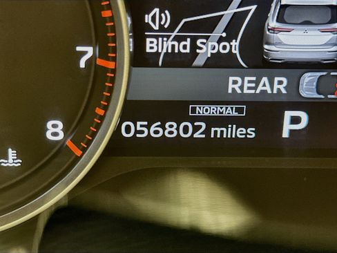 Used 2024 Mitsubishi Outlander SE AWD/4WD image 19